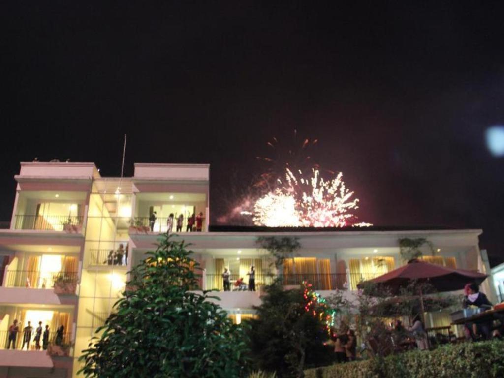 Casa Monte Rosa Puncak Esterno foto