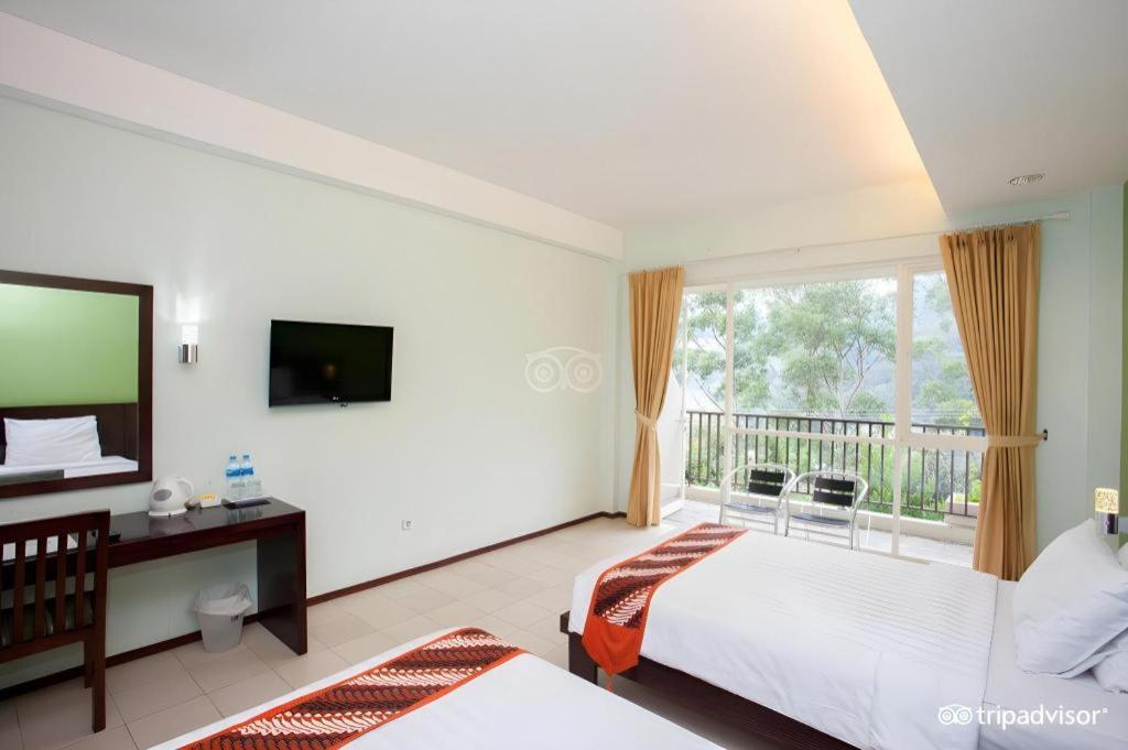 Casa Monte Rosa Puncak Esterno foto