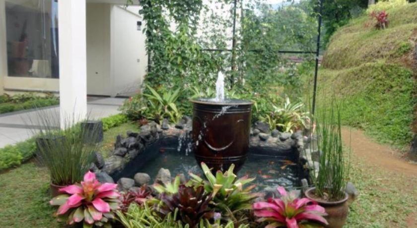 Casa Monte Rosa Puncak Esterno foto